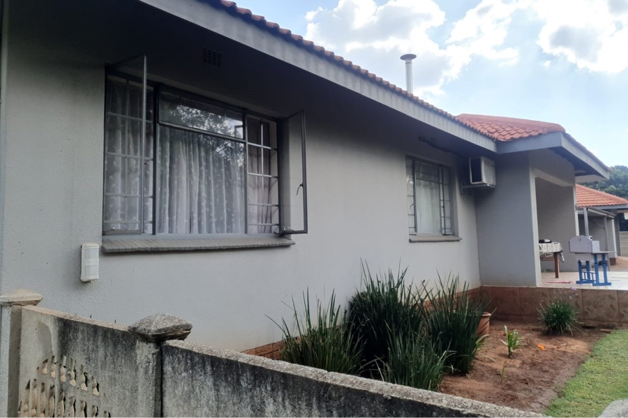 3 Bedroom Property for Sale in Vaalpark Free State